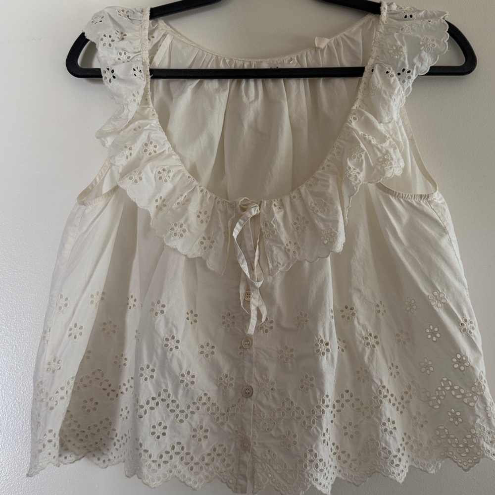 Dǒen Nella White Eyelet Ruffle Top - Picture 4 of 6